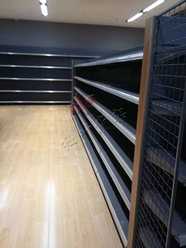商丘某購物廣場(chǎng)商超貨架案例